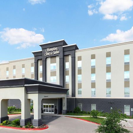 Hampton Inn & Suites San Antonio Brooks City Base, Tx Ngoại thất bức ảnh