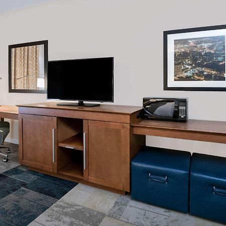 Hampton Inn & Suites San Antonio Brooks City Base, Tx Ngoại thất bức ảnh