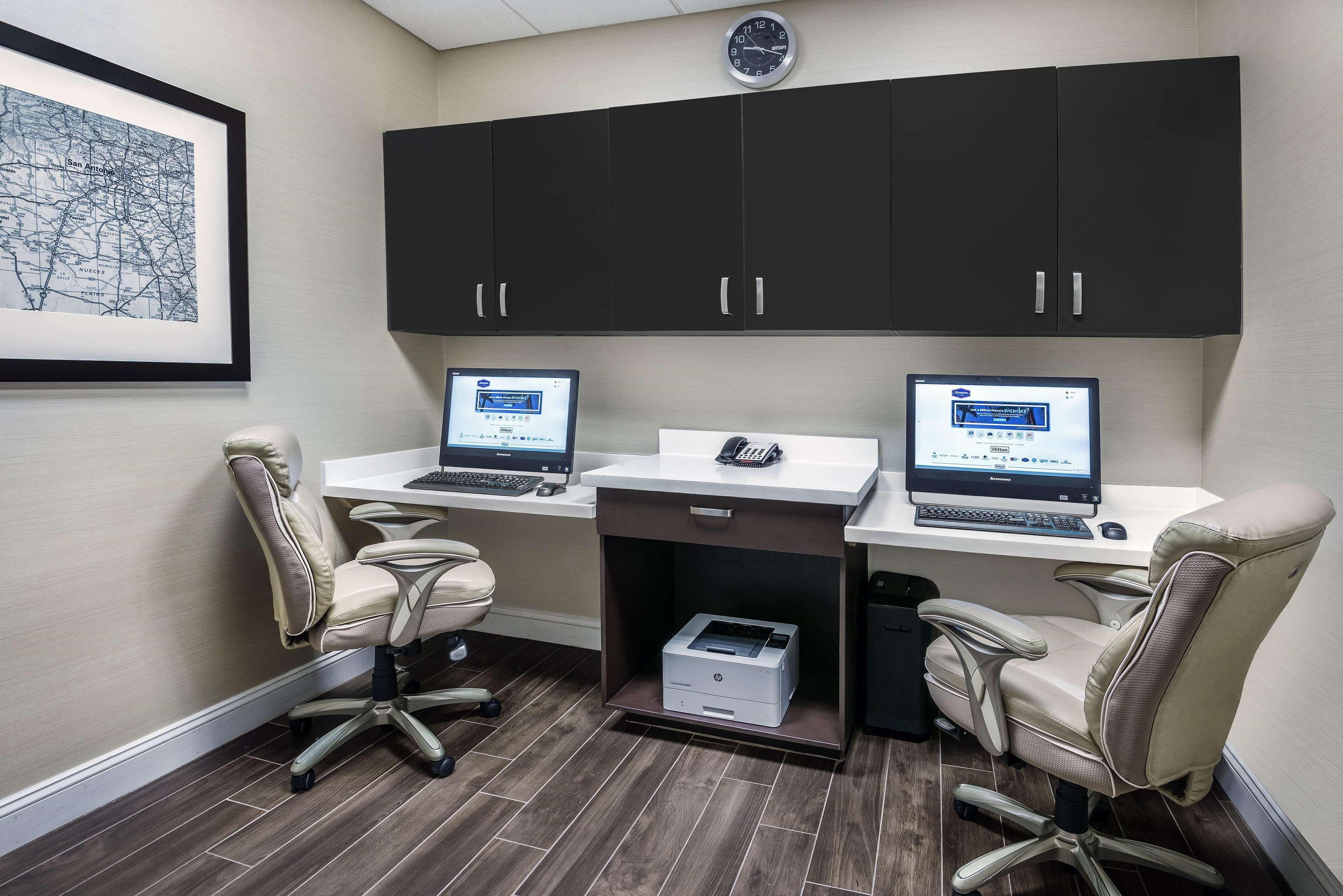 Hampton Inn & Suites San Antonio Brooks City Base, Tx Ngoại thất bức ảnh